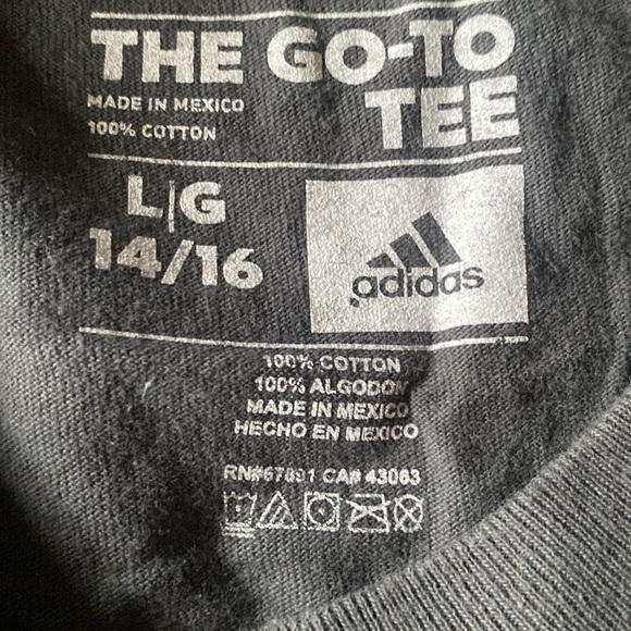 NEGOTIABLE PRICE Adidas size L (14/16) Approx 23 inches long. Nice condition. - Picture 3 of 6